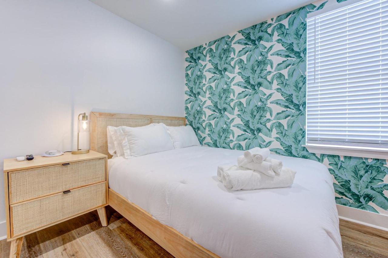 Caribbean Sea Studio Apartment Galveston Exterior photo